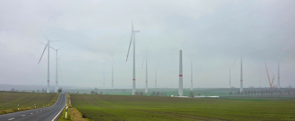 Herbstliche Windräder 